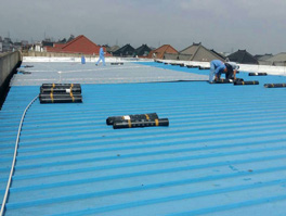 彩鋼瓦屋面為什么會漏水？又怎么進行防水維修？