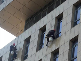 外墻清洗公司解答外墻清洗費用、清洗內容